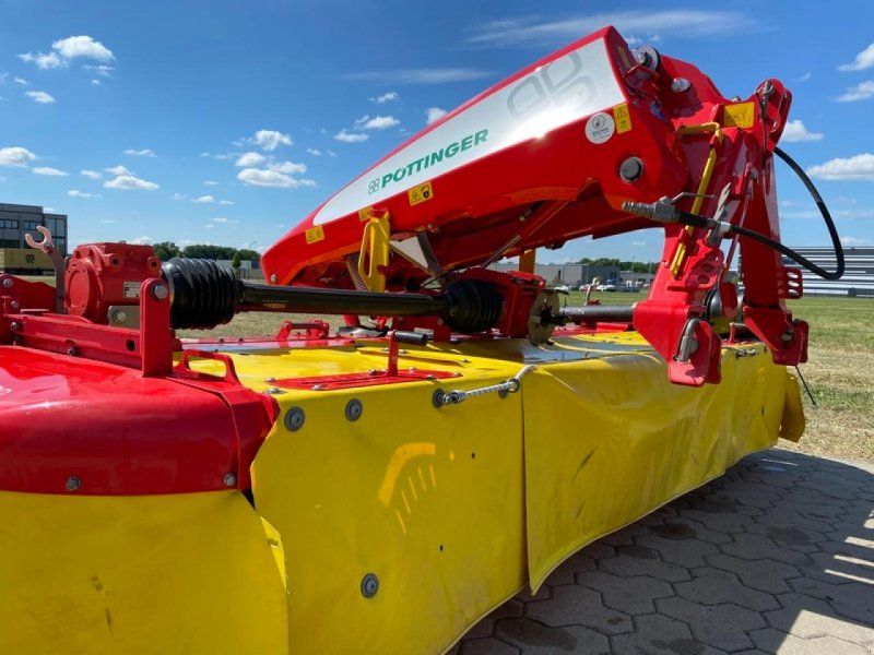 Pöttinger NOVACAT 301 ALPHA MOTION