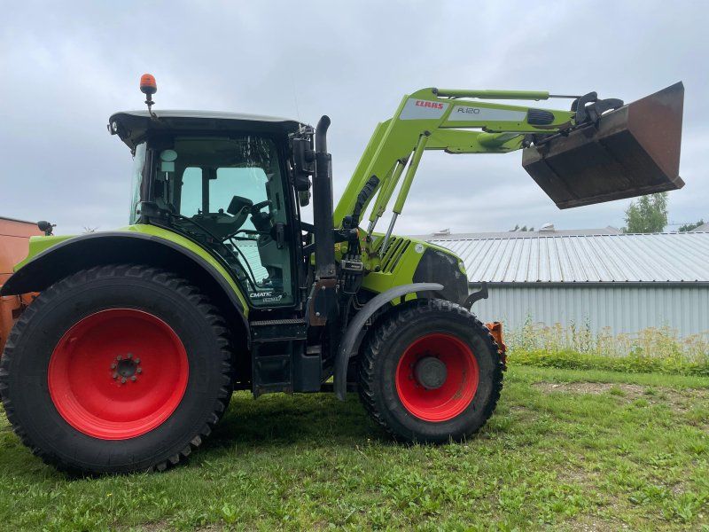 Claas Arion 530