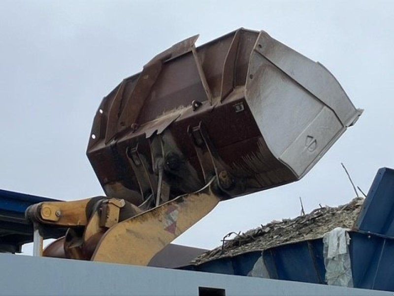 Komatsu WA 380--8E0