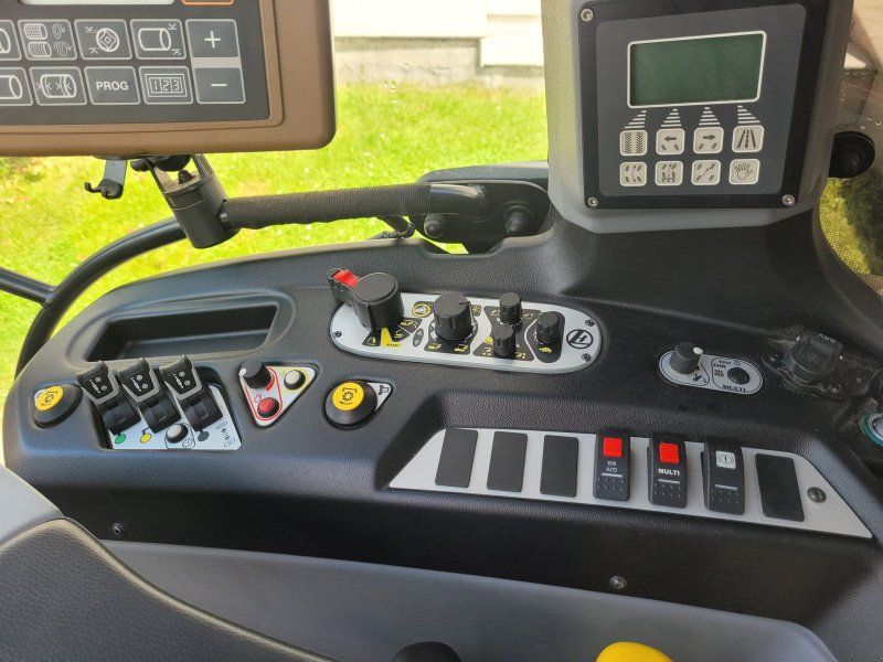 Lindner Lintrac 100 (Stufe 5) 4Rad-Lenkung