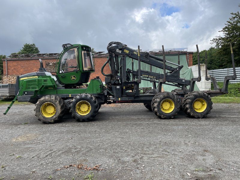 John Deere 1210 G