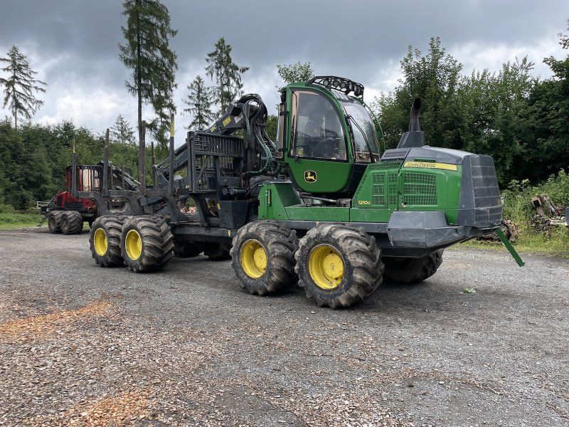 John Deere 1210 G