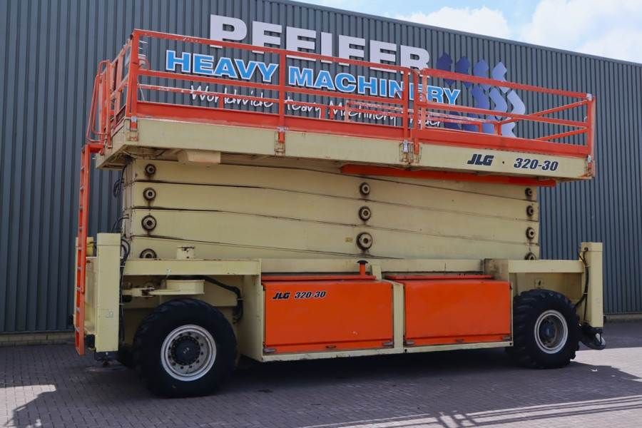 JLG SL320-30 Diesel, 4x4 Drive, 34m Working Height, 14