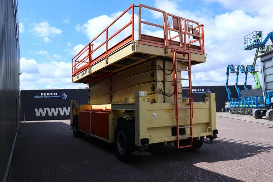 JLG SL320-30 Diesel, 4x4 Drive, 34m Working Height, 14