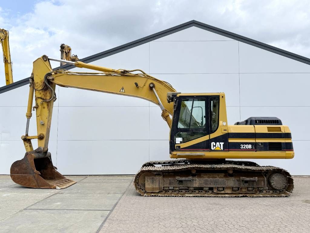 CAT 320BL - German Machine / Hammer Lines