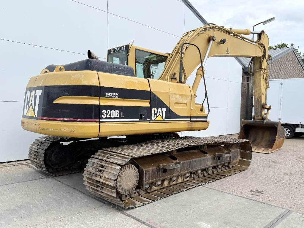 CAT 320BL - German Machine / Hammer Lines