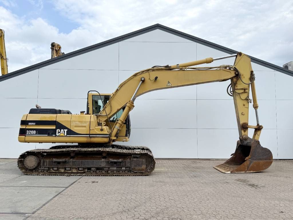 CAT 320BL - German Machine / Hammer Lines