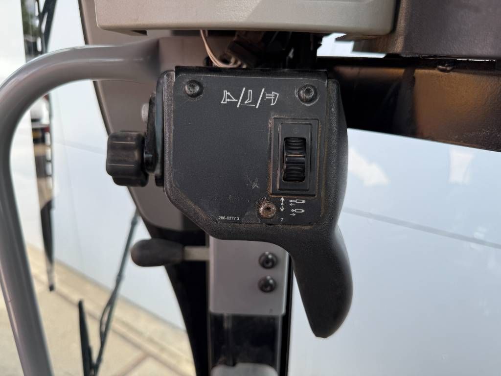 CAT 140M3 - Pushblock / Ripper / Joystick Controls