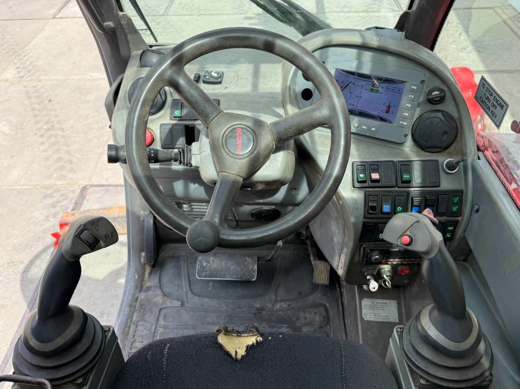 Manitou MRT2150+ Privilege - Remote Control / 4x4x4 / AC