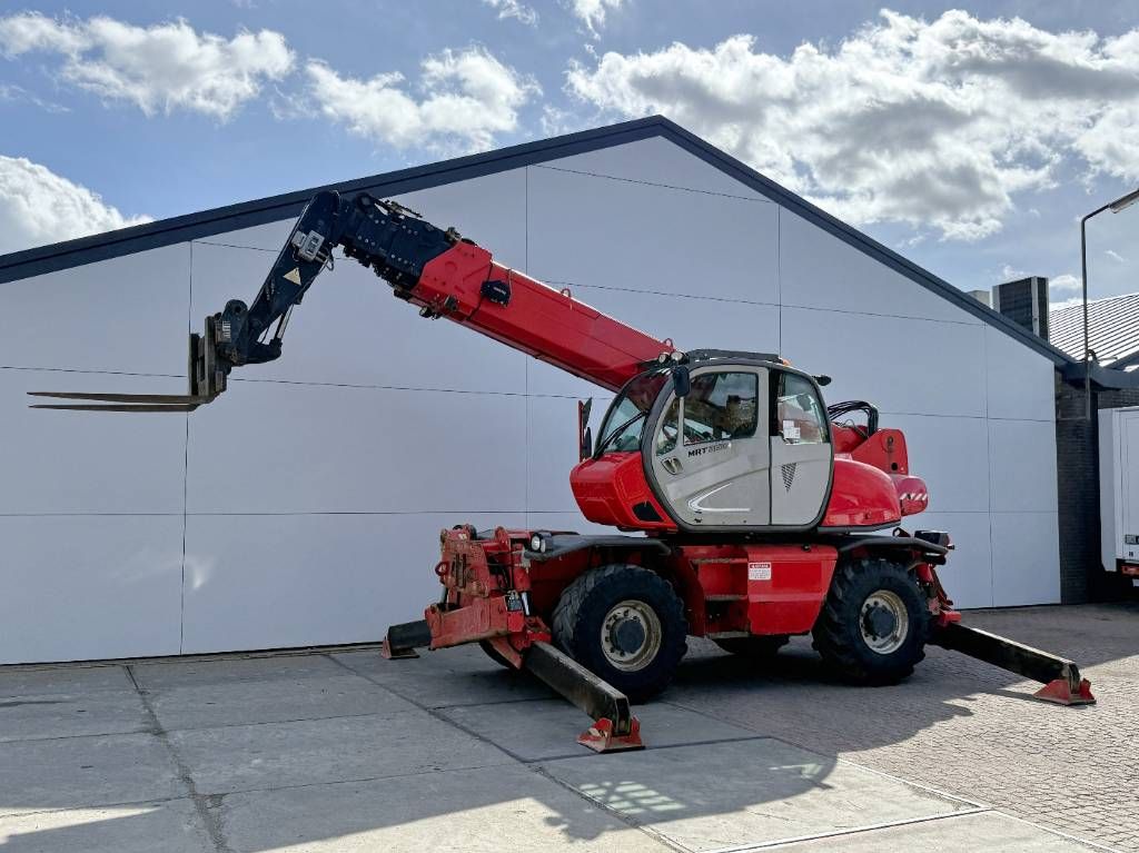 Manitou MRT2150+ Privilege - Remote Control / 4x4x4 / AC