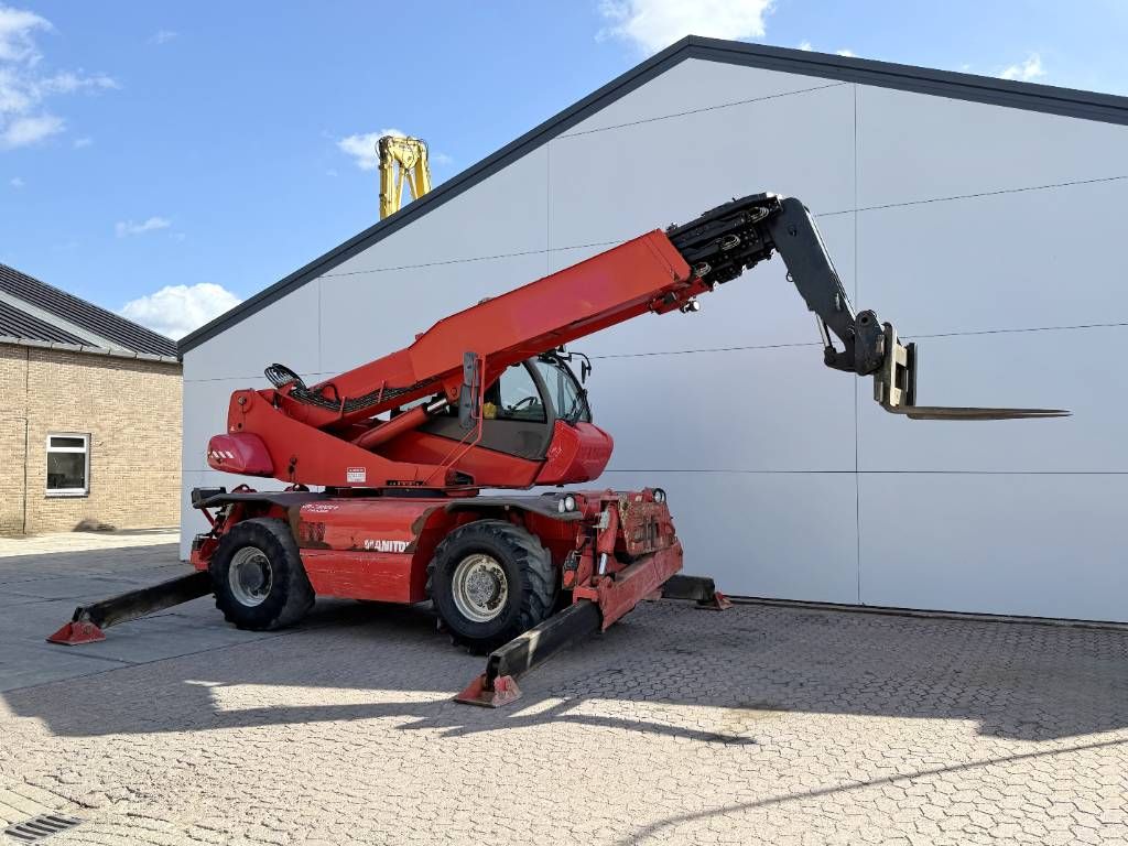Manitou MRT2150+ Privilege - Remote Control / 4x4x4 / AC