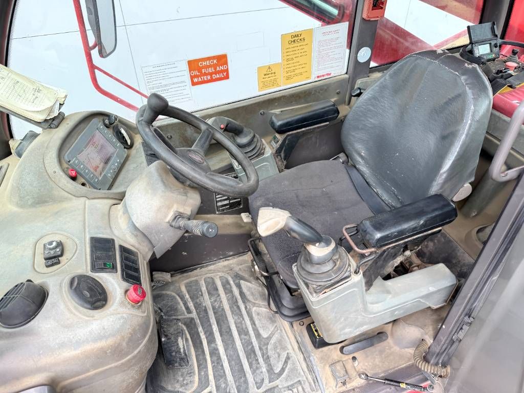 Manitou MRT2150+ Privilege - Remote Control / 4x4x4 / AC