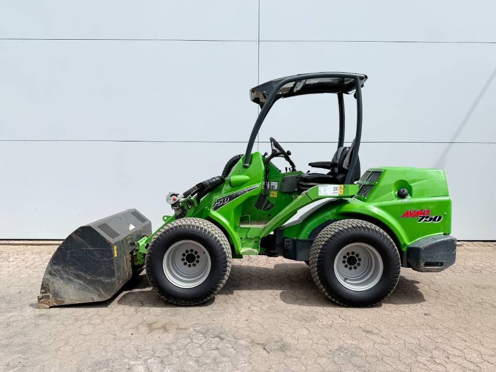 Avant M750 Opti Drive - Bucket + Jib / Telescopic Boom