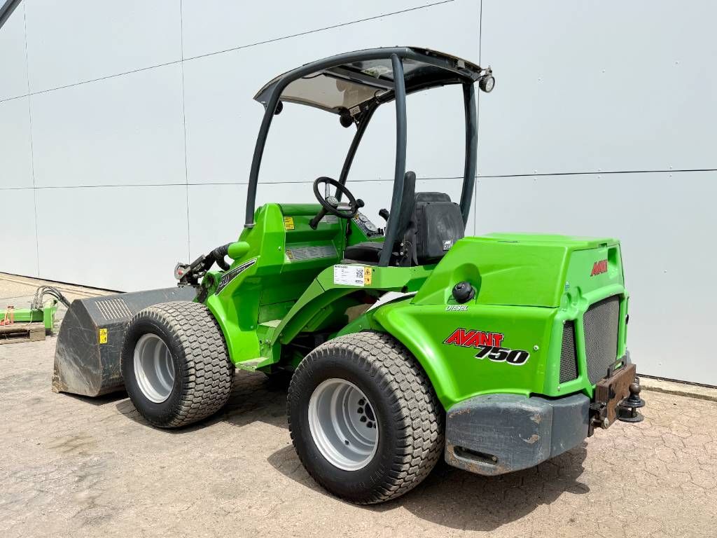 Avant M750 Opti Drive - Bucket + Jib / Telescopic Boom