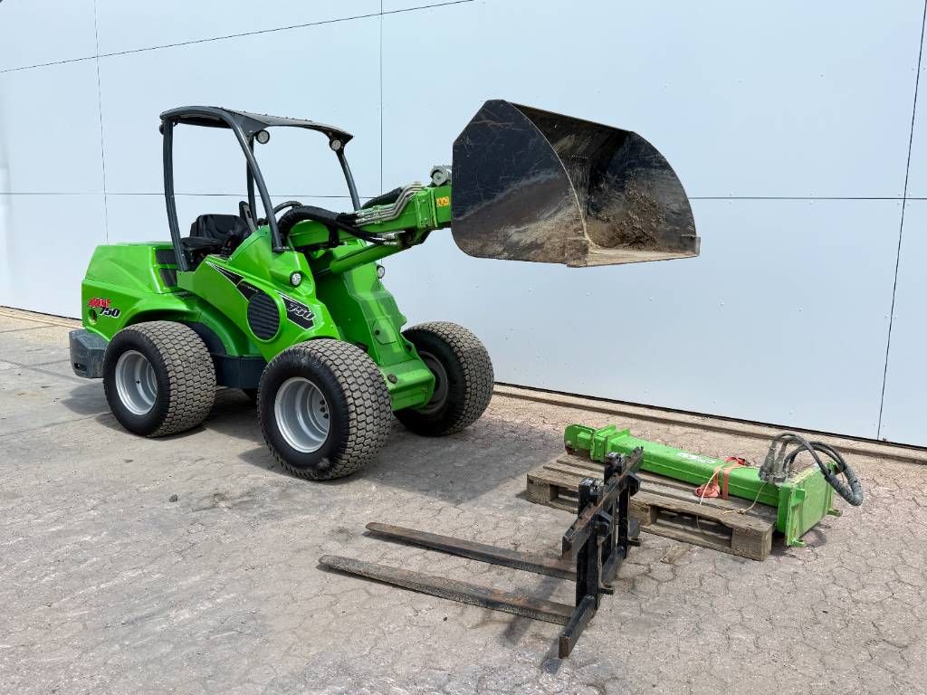 Avant M750 Opti Drive - Bucket + Jib / Telescopic Boom