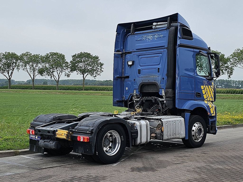 MERCEDES-BENZ ACTROS 1843