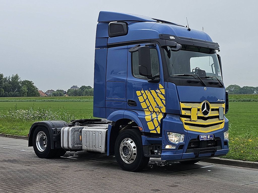 MERCEDES-BENZ ACTROS 1843