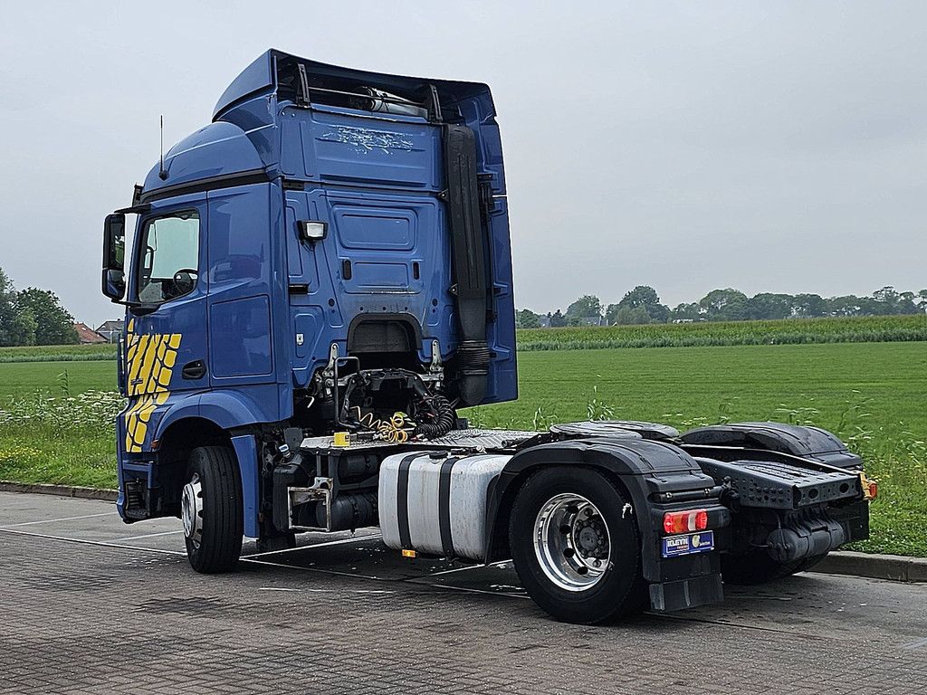 MERCEDES-BENZ ACTROS 1843