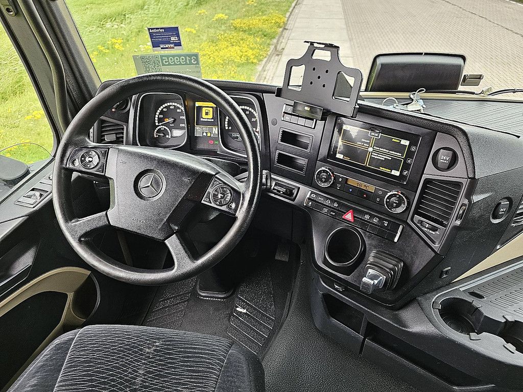 MERCEDES-BENZ ACTROS 1843