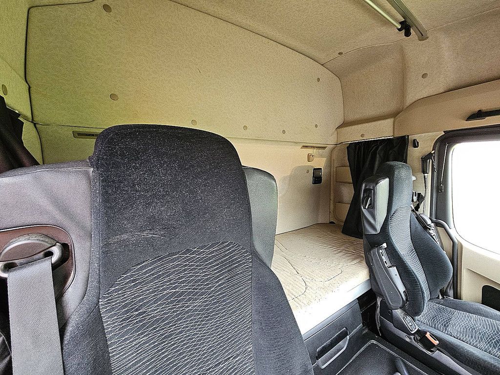 MERCEDES-BENZ ACTROS 1843