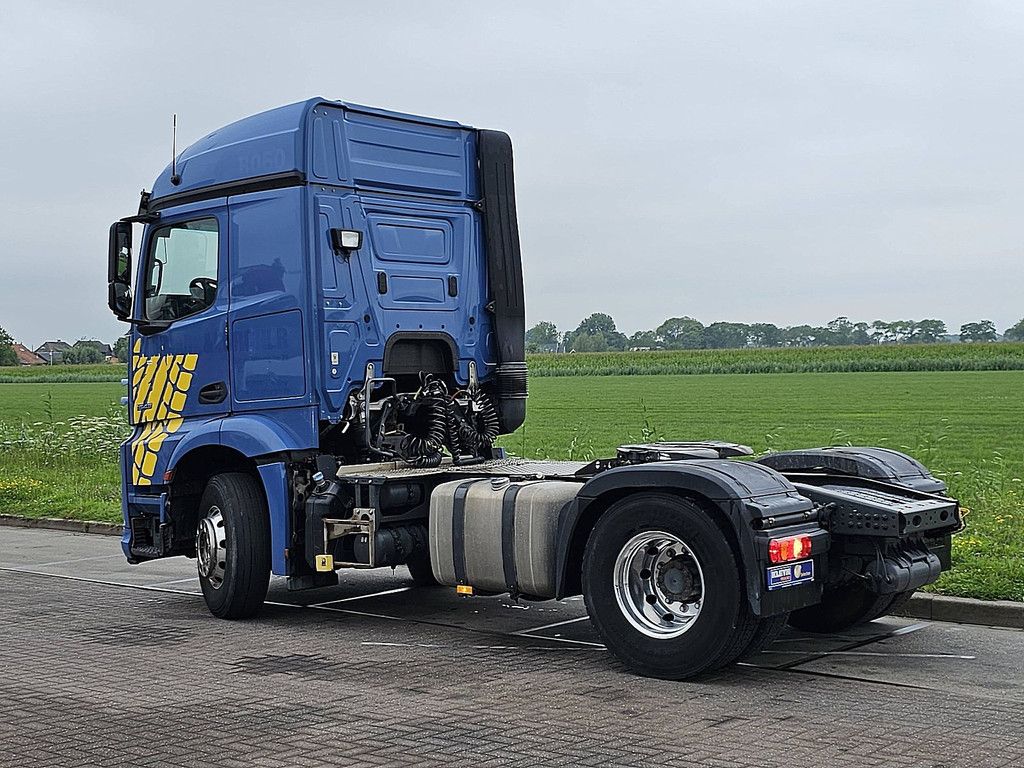 MERCEDES-BENZ ACTROS 1843