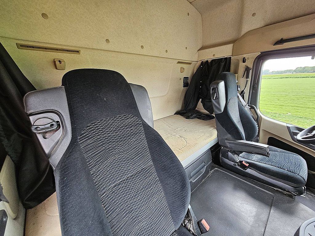 MERCEDES-BENZ ACTROS 1843