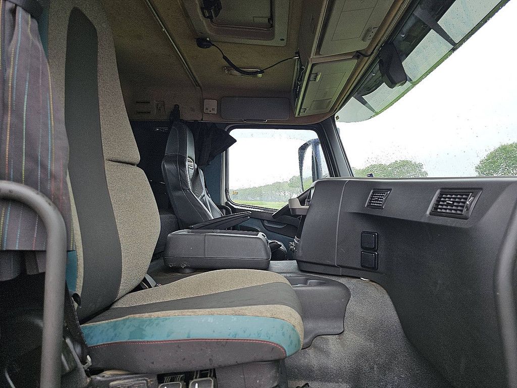 VOLVO FM 460 13ltr 6x2 steered