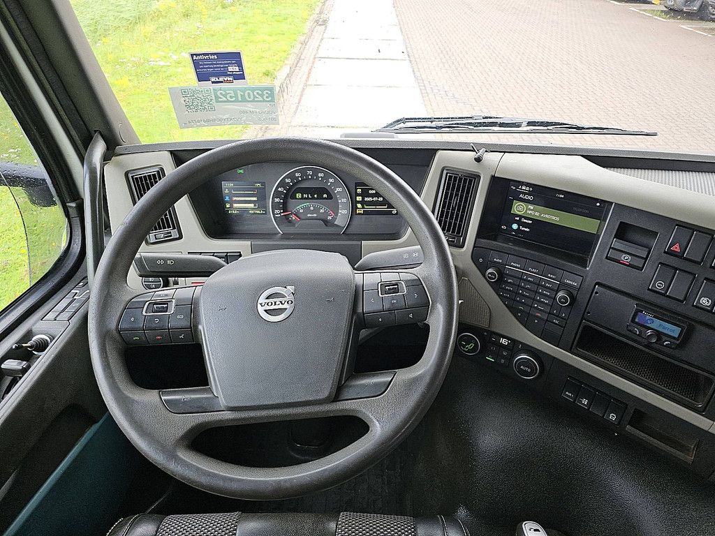 VOLVO FM 460 13ltr 6x2 steered