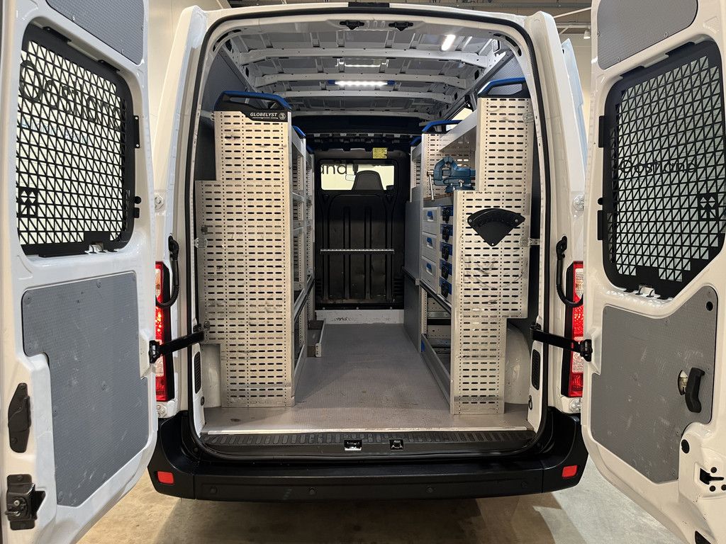 Renault Master 2.3 dCi L1H2 130 PK Servicebus / Sortimo Inrichting / Euro 6 / Luchtvering / Airco / Cruise Control / PDC / Navigatie / 3-Zits