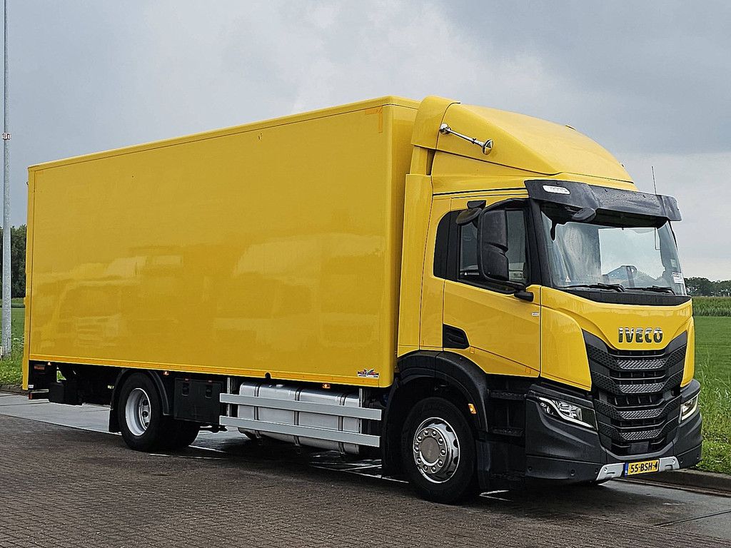 IVECO S-WAY AD190S33 2t taillift airco