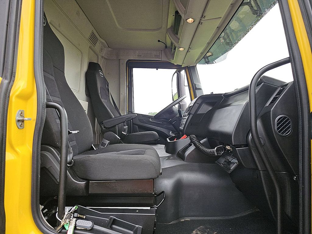 IVECO S-WAY AD190S33 2t taillift airco