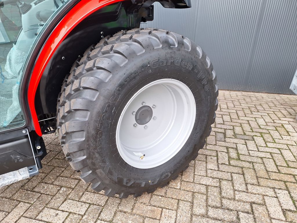 Massey Ferguson 1750M HST