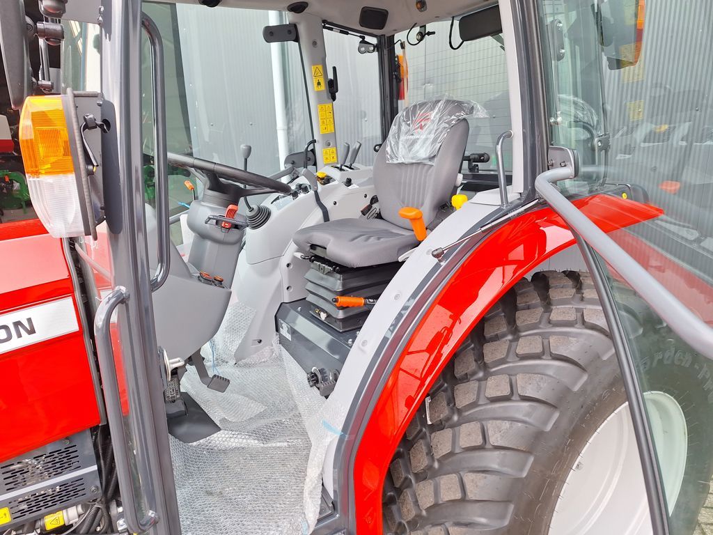 Massey Ferguson 1750M HST