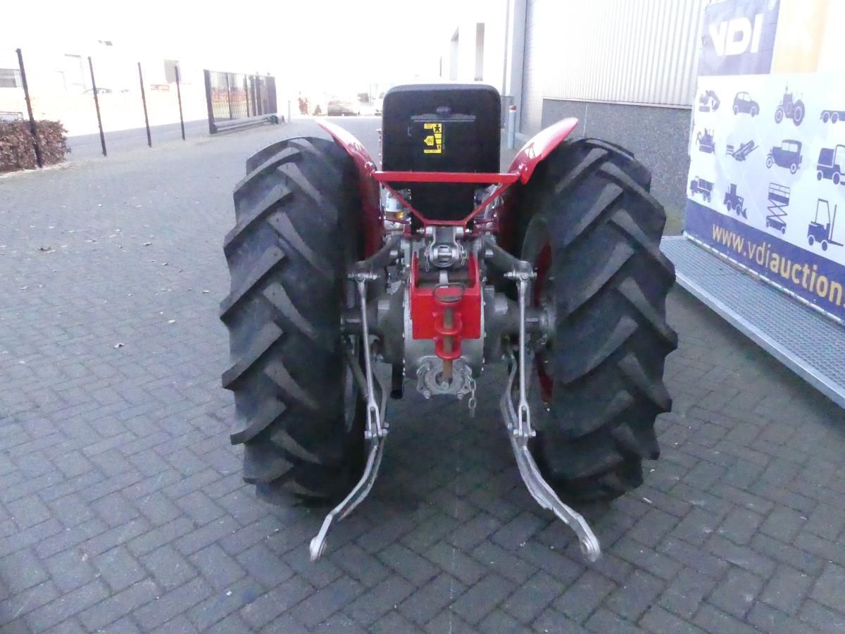 Massey Ferguson 135 Smalspoor