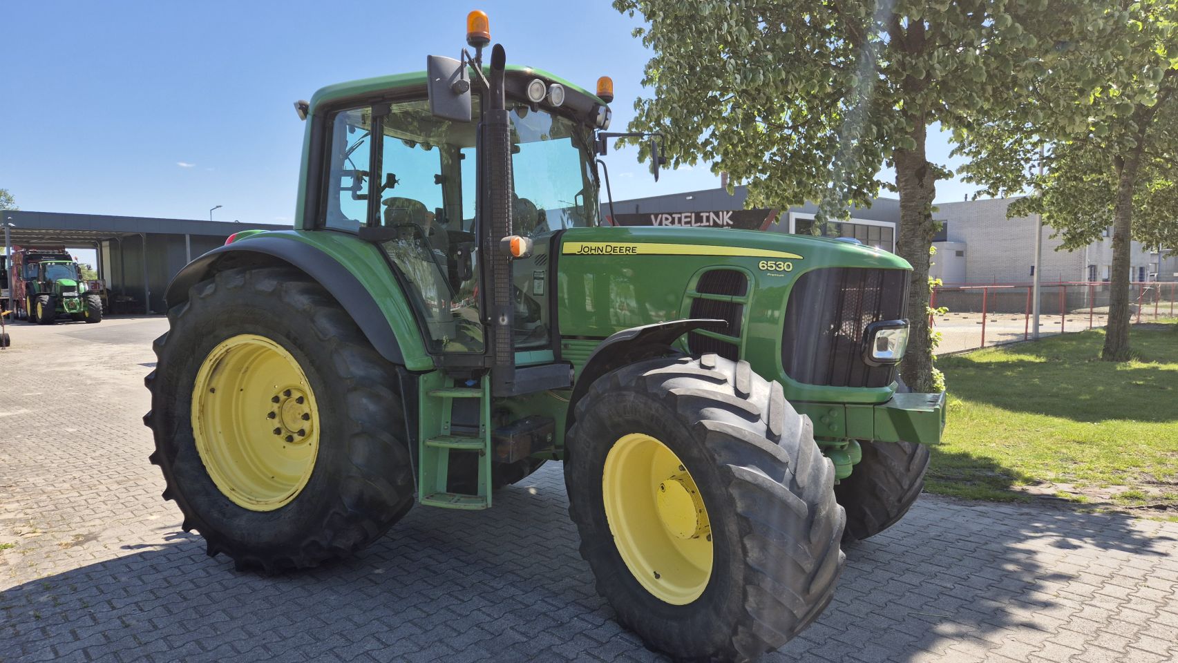 JOHN DEERE 6530 Premium AutoQuad 40Kmh. TLS, HCS