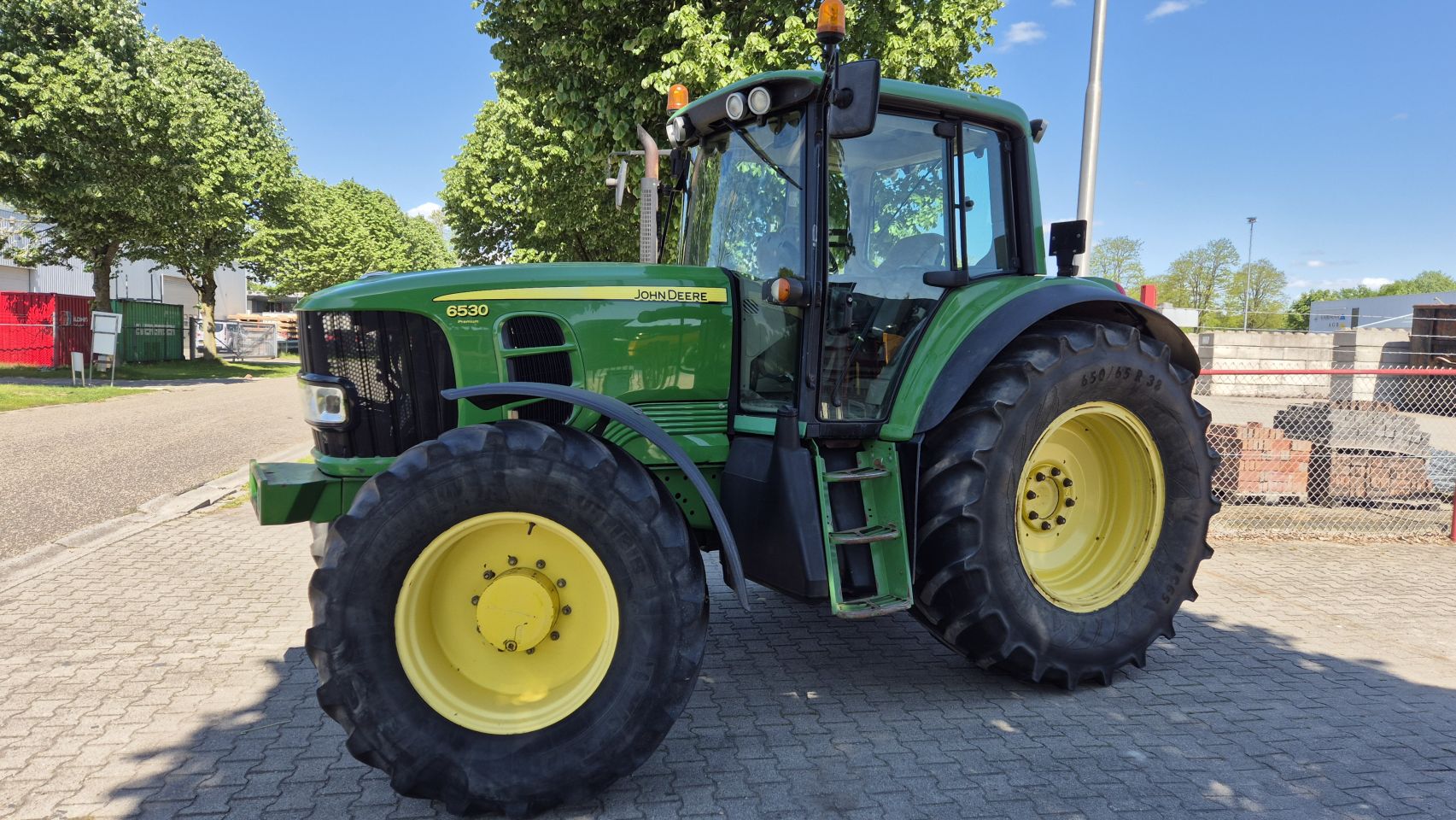 JOHN DEERE 6530 Premium AutoQuad 40Kmh. TLS, HCS