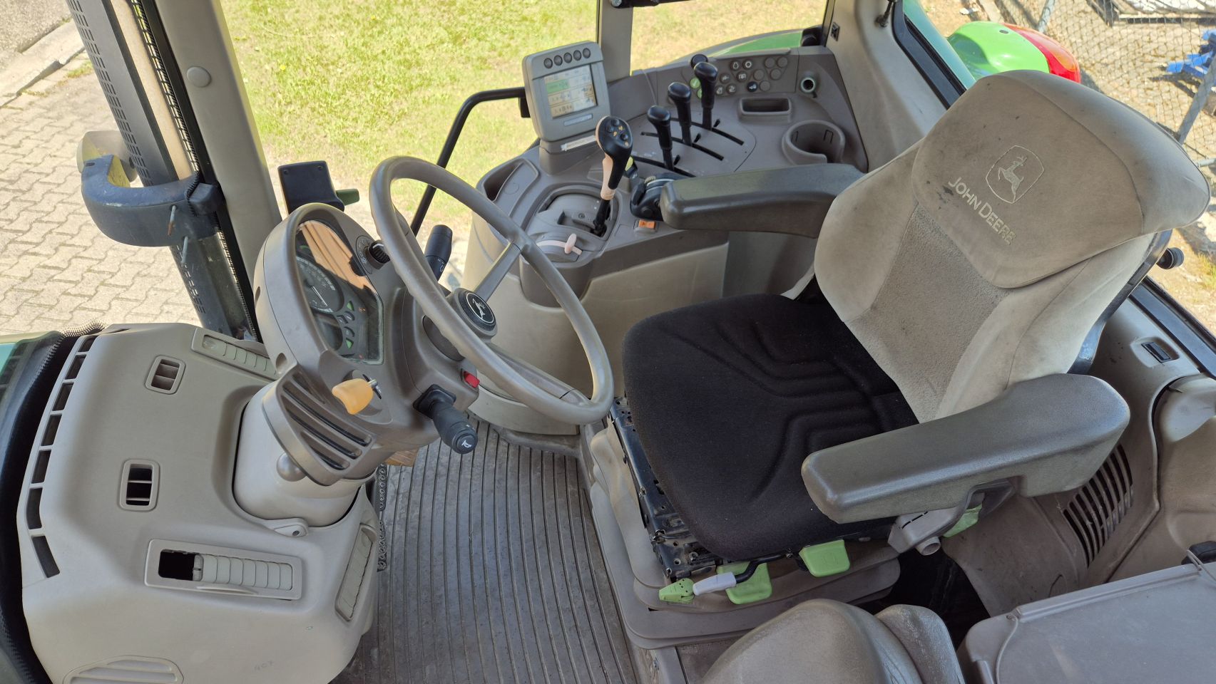 JOHN DEERE 6530 Premium AutoQuad 40Kmh. TLS, HCS