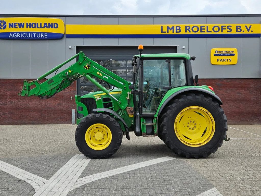 John Deere 6230 met 631 voorlader