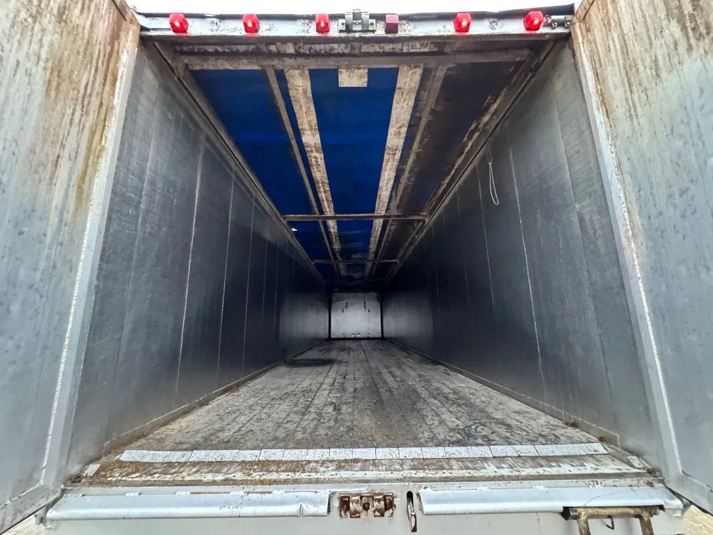 Bulthuis 70m3 Stuuras/Lenkachse Cargo Floor 2 jaar oud! NIEUWE APK