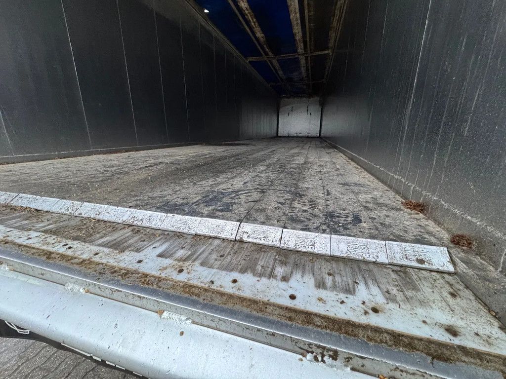 Bulthuis 70m3 Stuuras/Lenkachse Cargo Floor 2 jaar oud! NIEUWE APK
