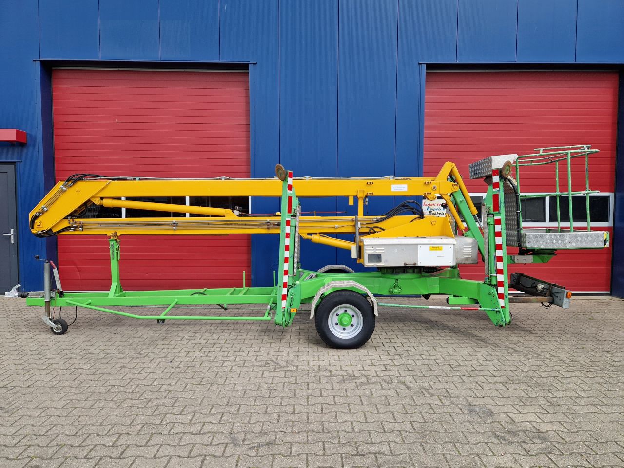 OMME 1700 AANHANGER HOOGWERKER 17M ACCU 230V HOOGWERKERBOEK