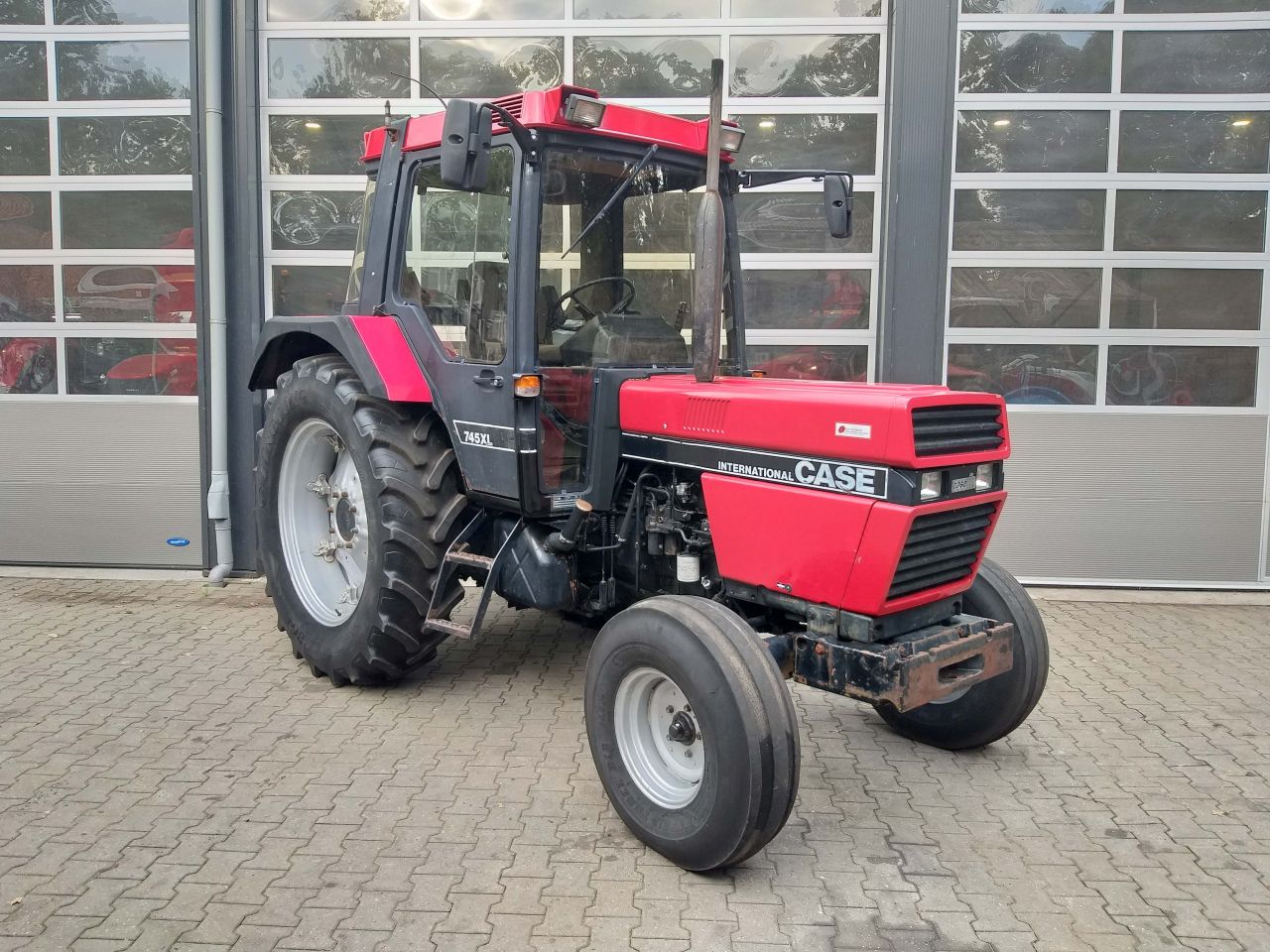 Case-IH 745 XL