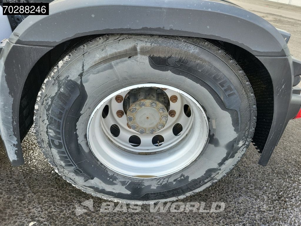 Mercedes Actros 1843 4X2 StreamSpace Euro 6