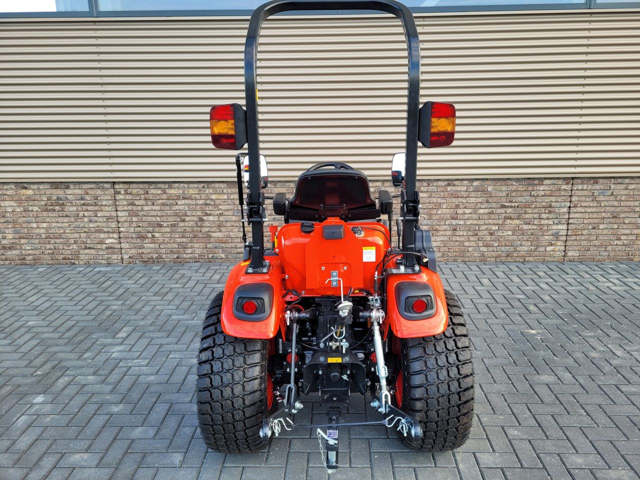 Kioti CX-2510 HST