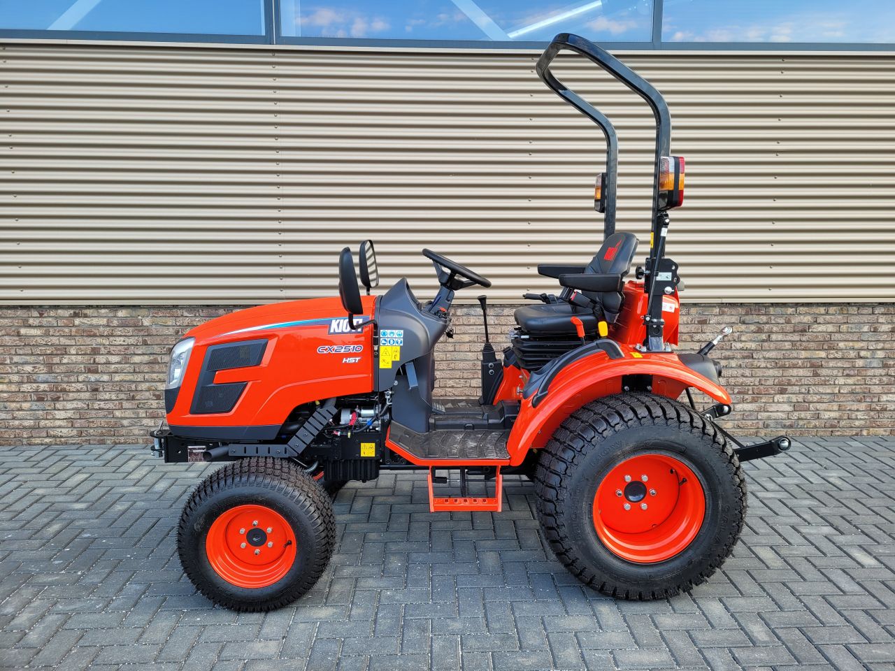 Kioti CX-2510 HST