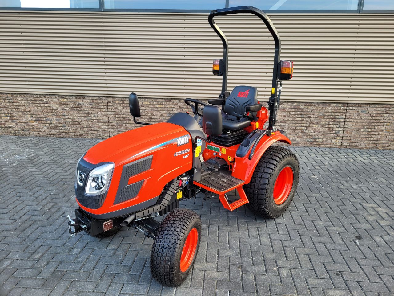 Kioti CX-2510 HST