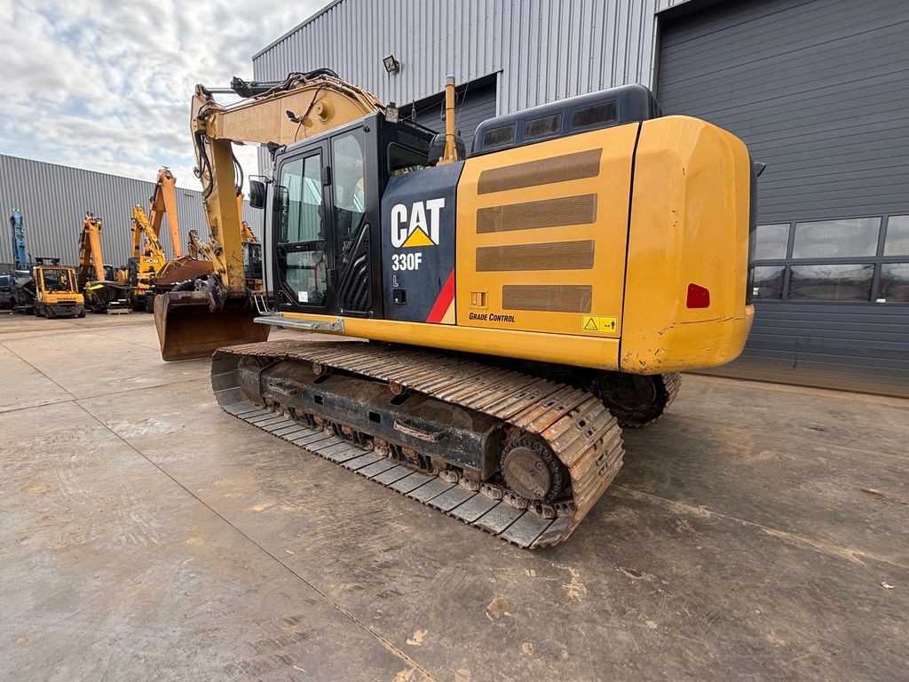 Caterpillar 330FL