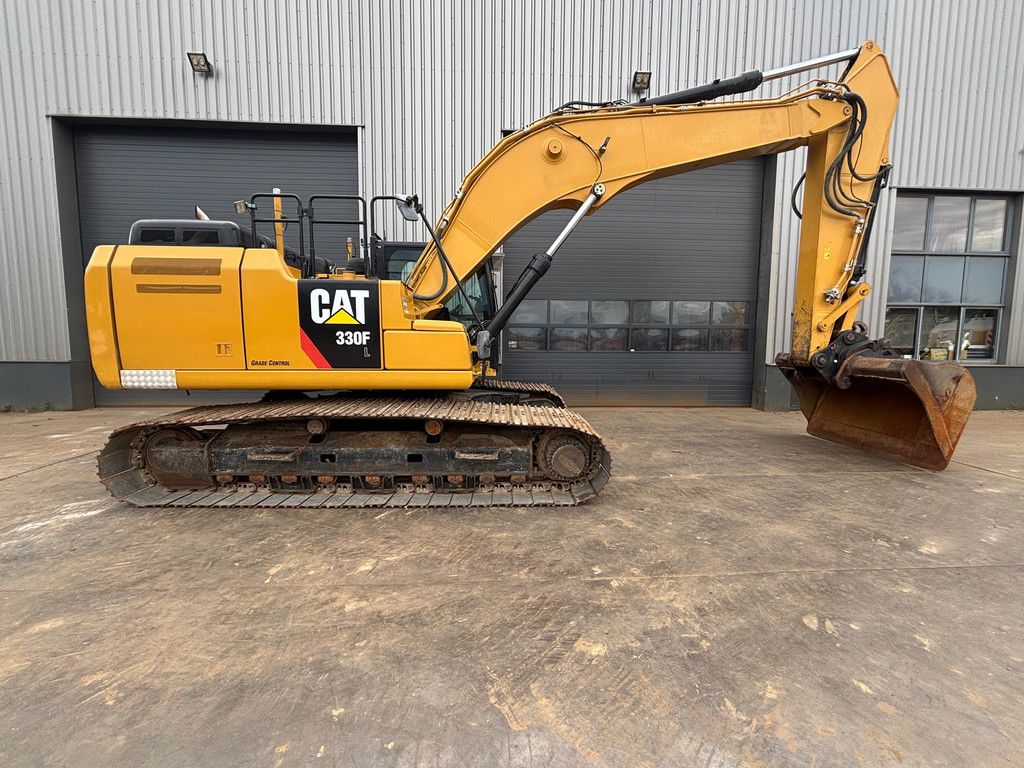 Caterpillar 330FL
