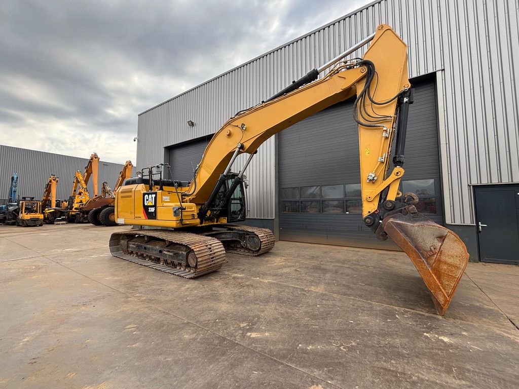 Caterpillar 330FL