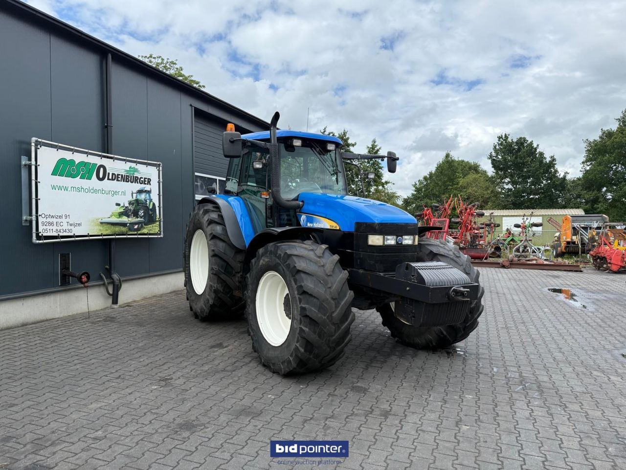 New Holland TM 140